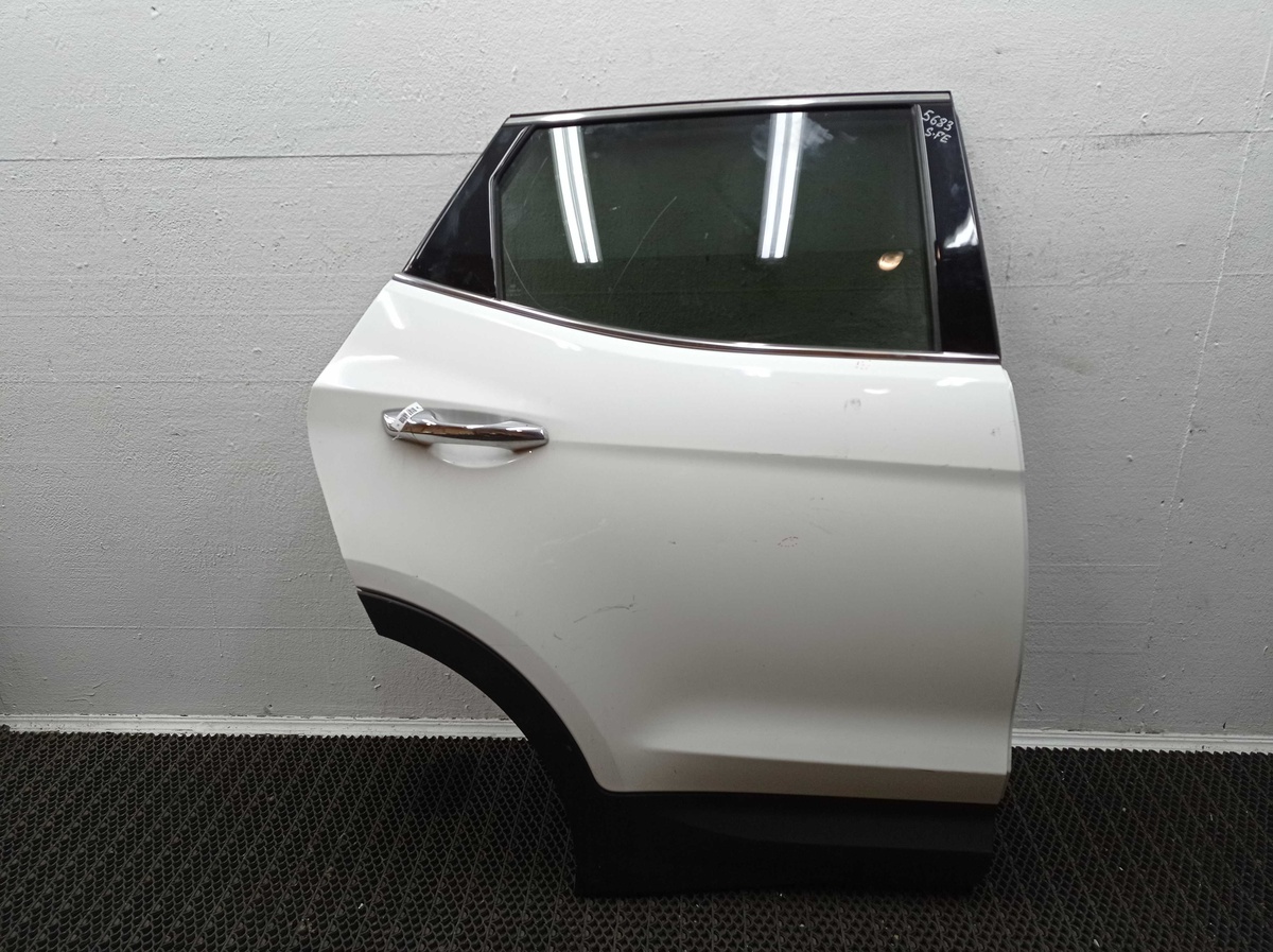 Шторка двери к Hyundai Santa Fe 2013