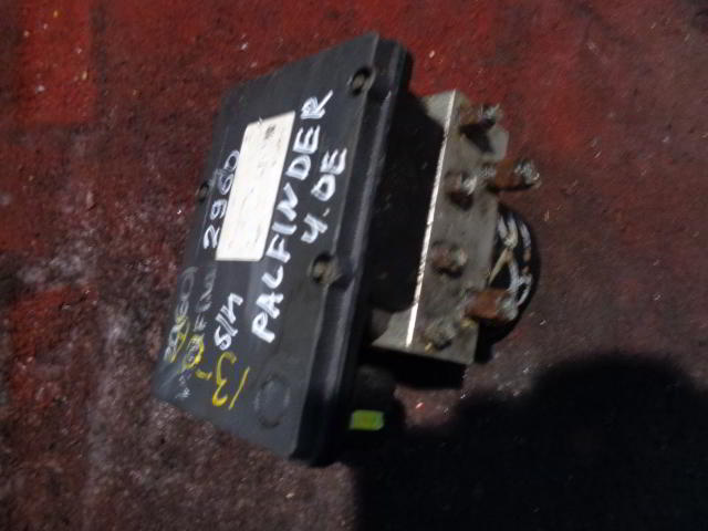 Блок ABS к Nissan Pathfinder 2005