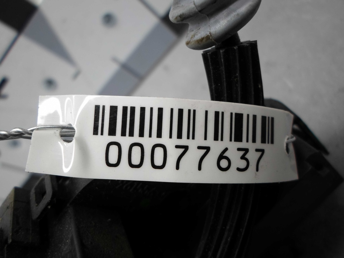 Замок двери передней правой к Ford Explorer 2013