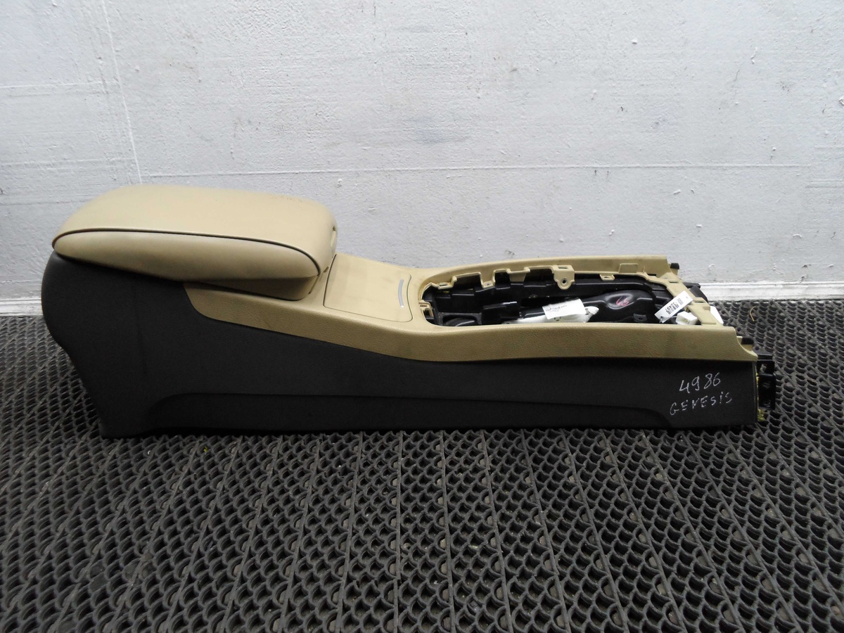 Подлокотник к Hyundai Genesis 2012