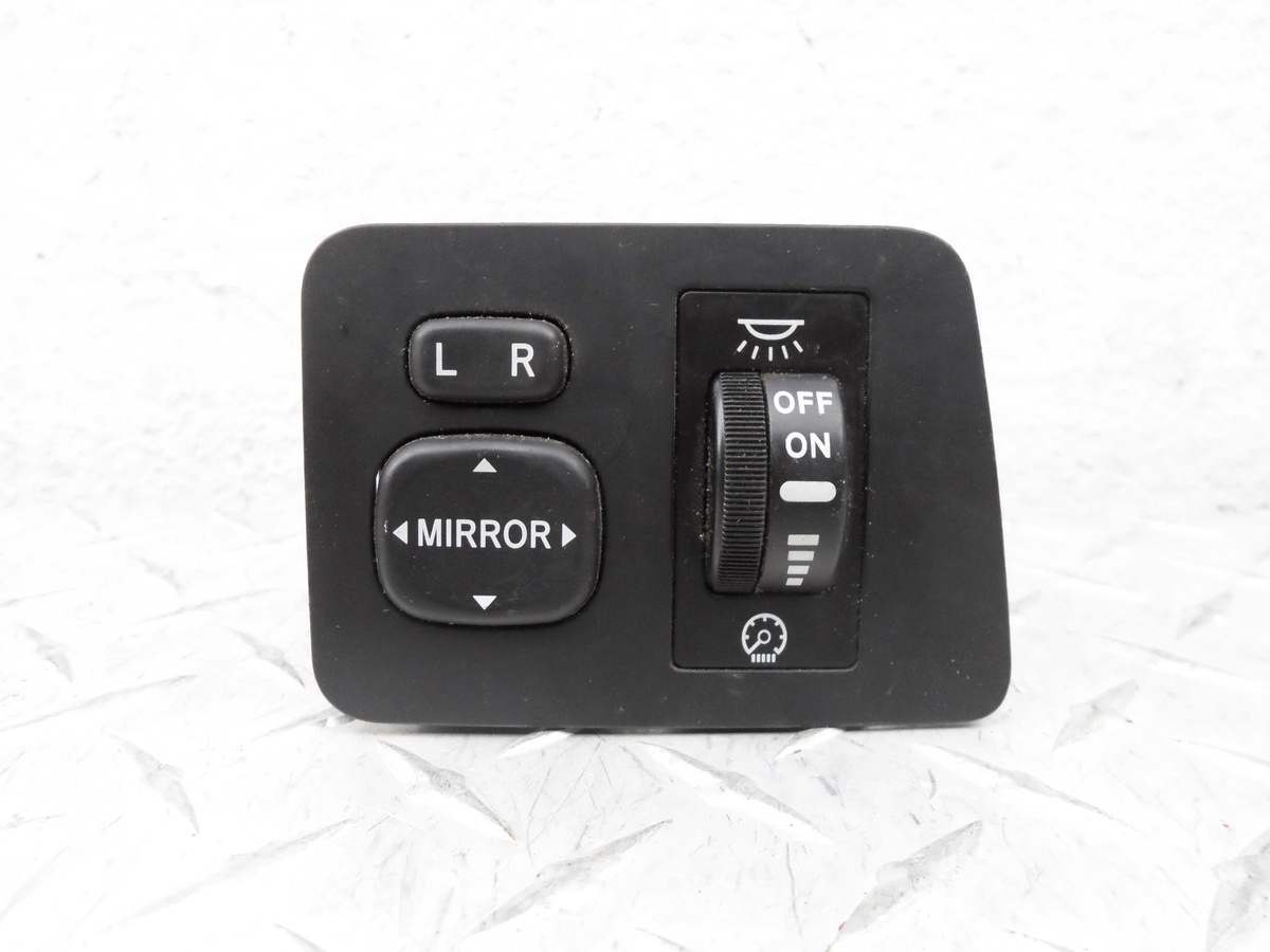 Кнопка  к Pontiac Vibe 2004