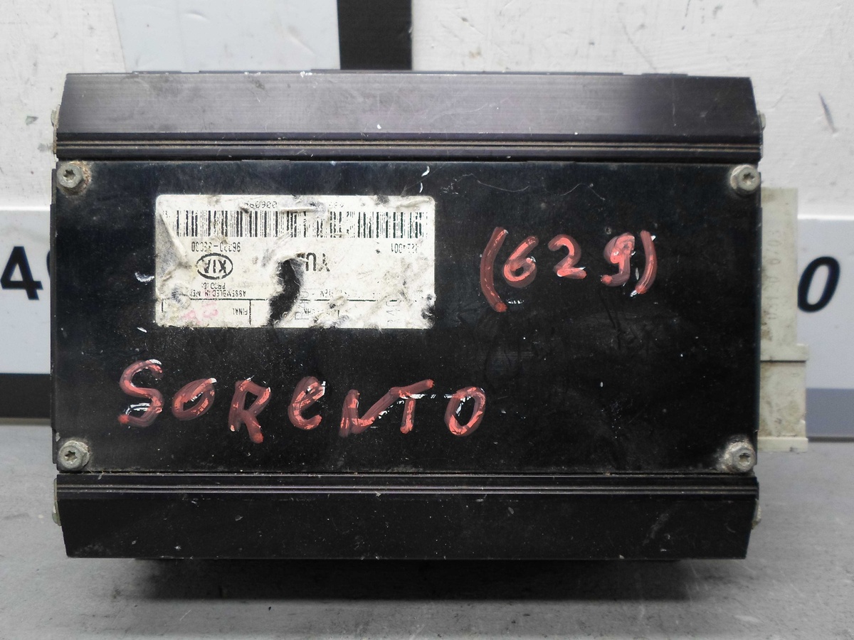 Блоки управления мультимедиа к Kia Sorento 2005