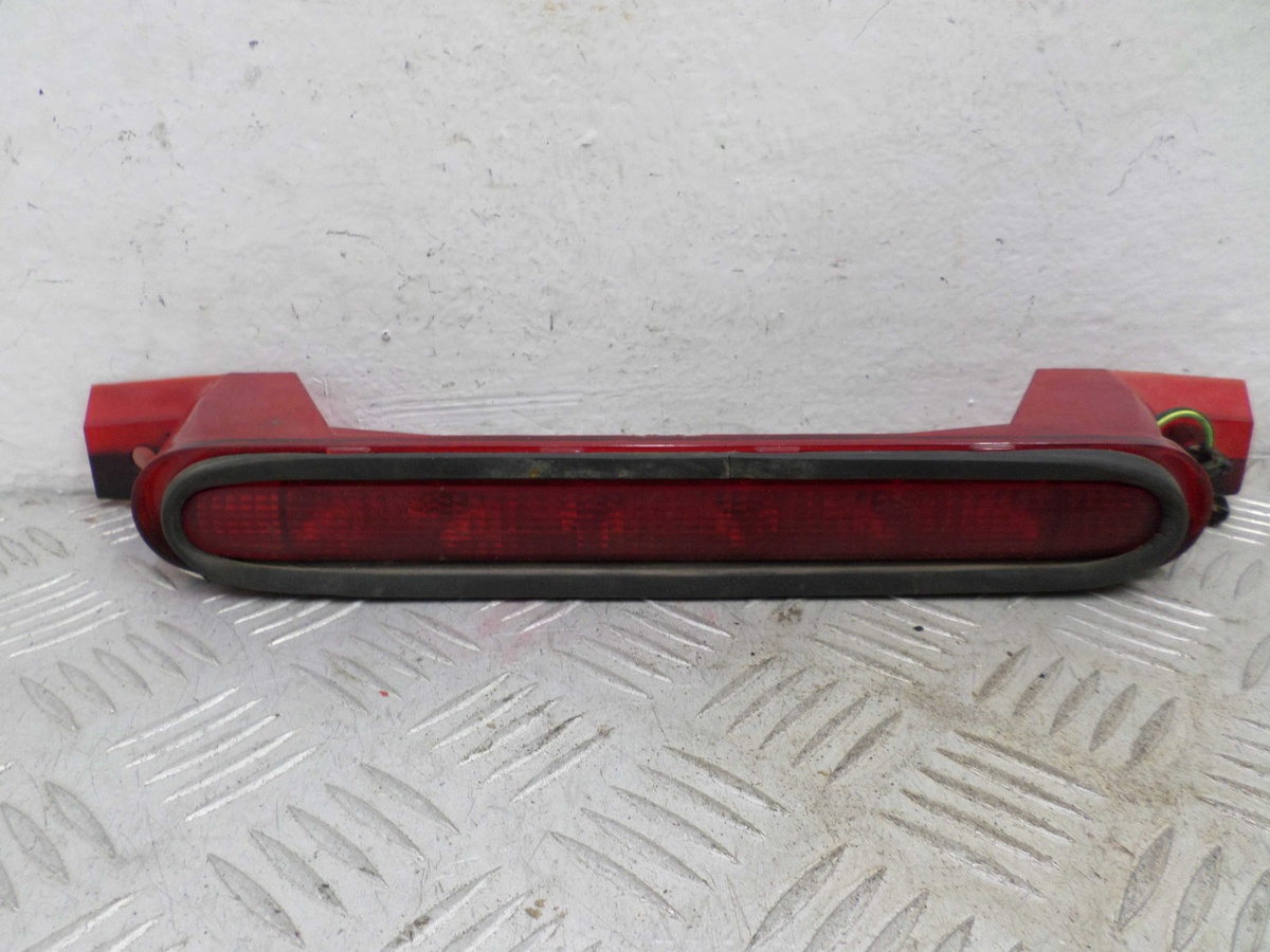 Стоп-сигнал к Ford Focus 2003