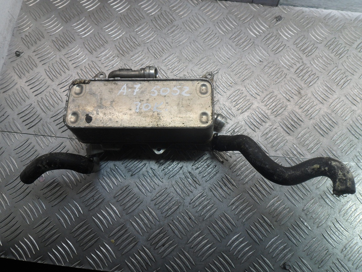 Радиатор масляный к Audi A7 2013