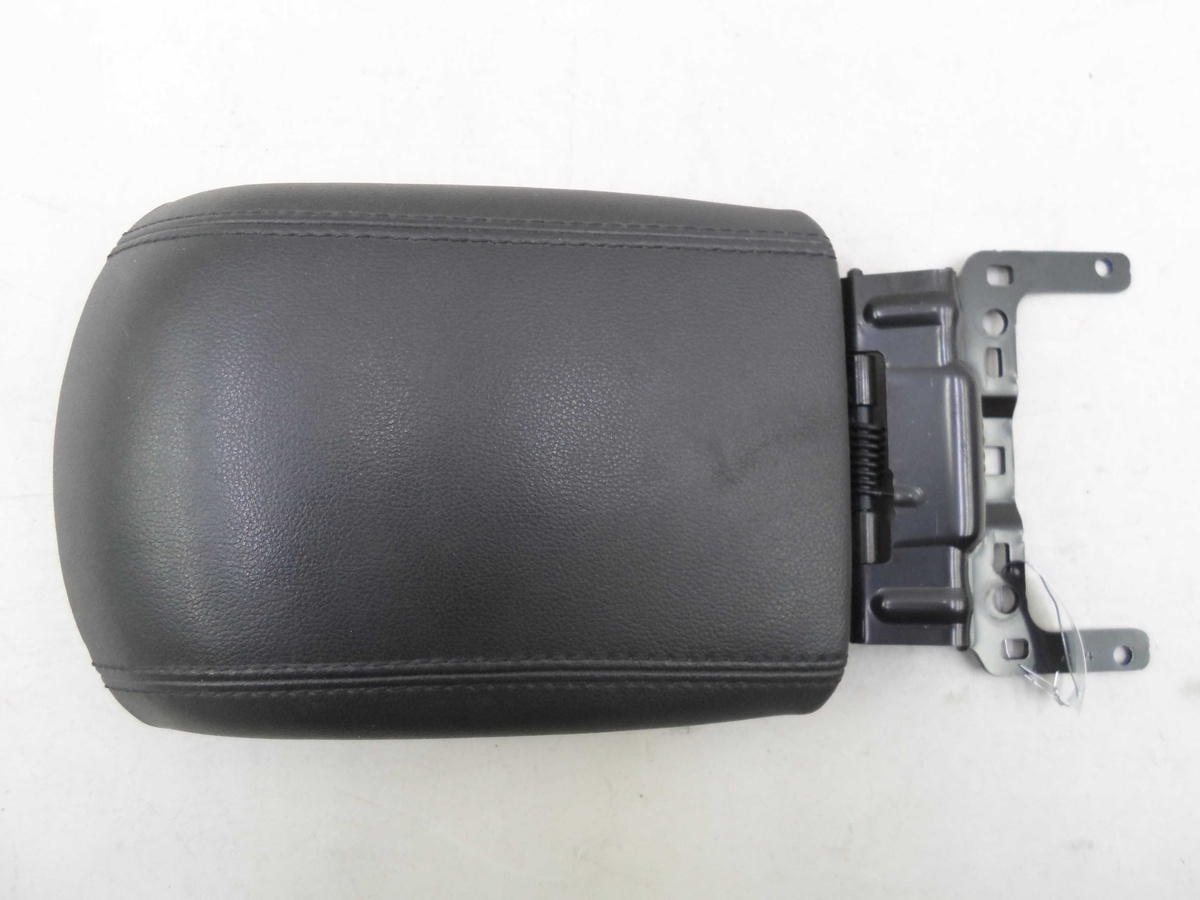 Подлокотник к Ford Escape 2014