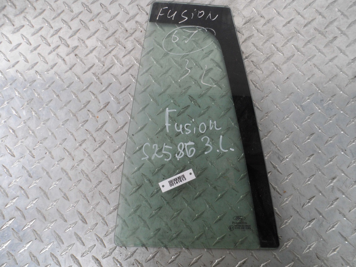 Стекло двери задней левой к Ford Fusion 2003