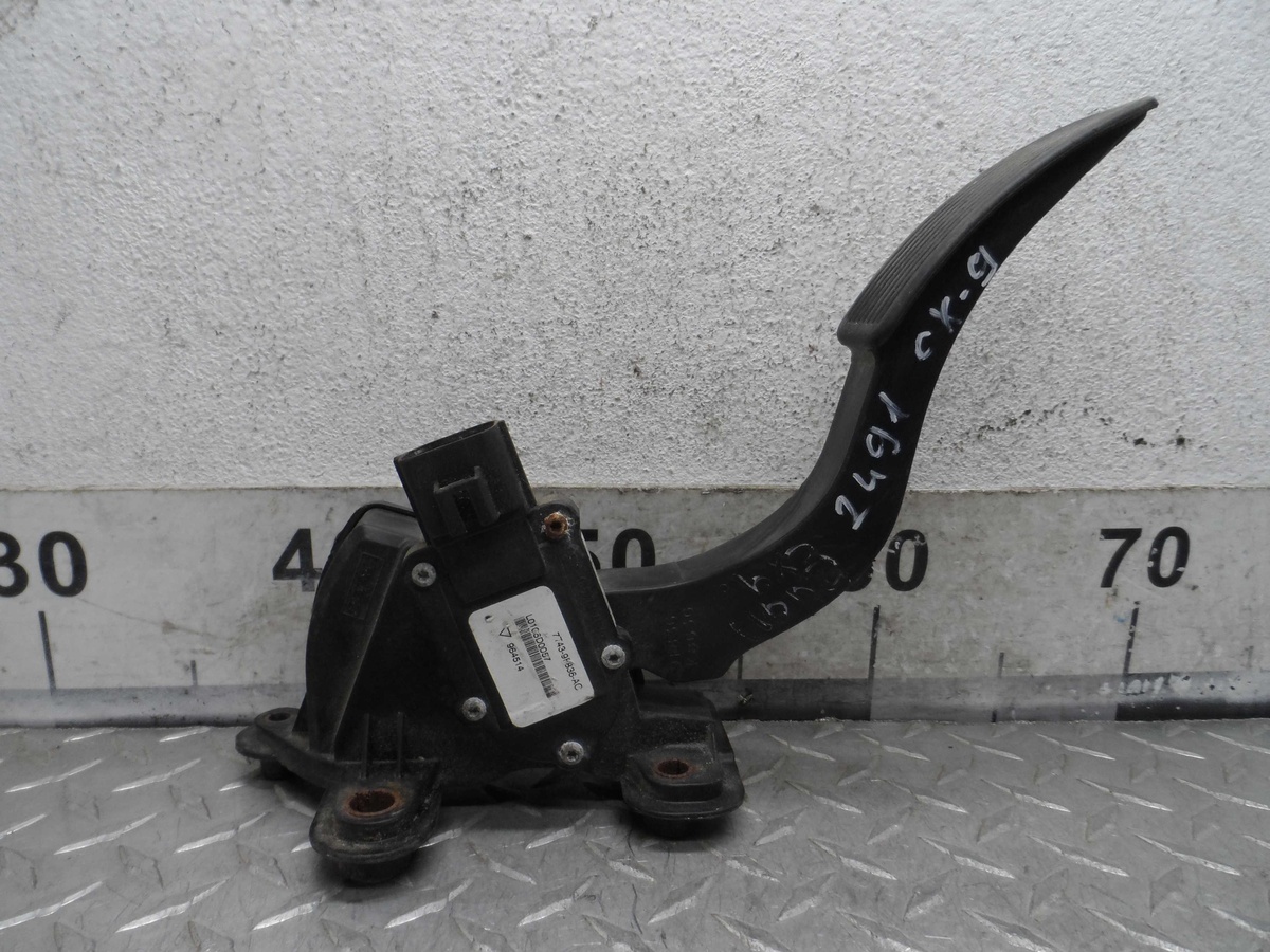 Педаль газа к Mazda CX-9 2007