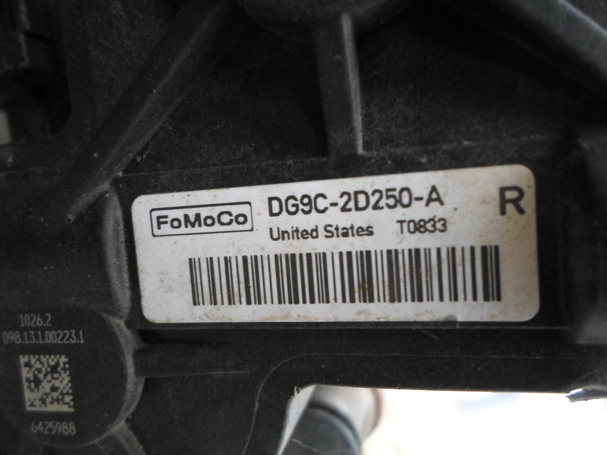 Суппорт задний правый к Ford Fusion 2013