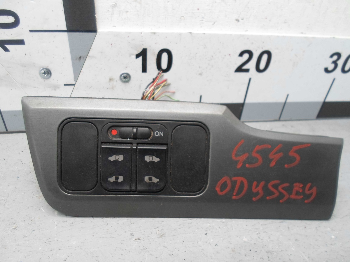 Кнопка  к Honda Odyssey 2007