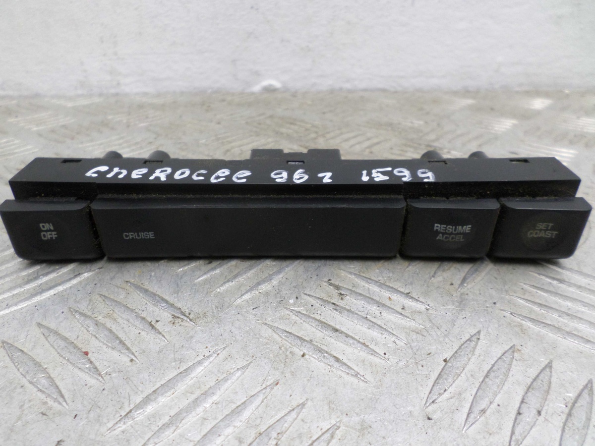Кнопка  к Jeep Cherokee 1996