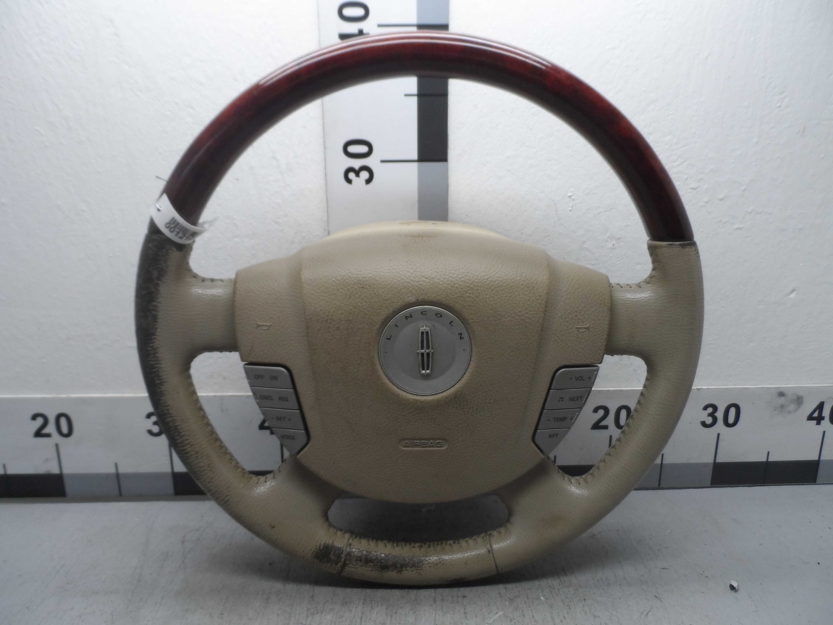 Руль к Lincoln Navigator 2005