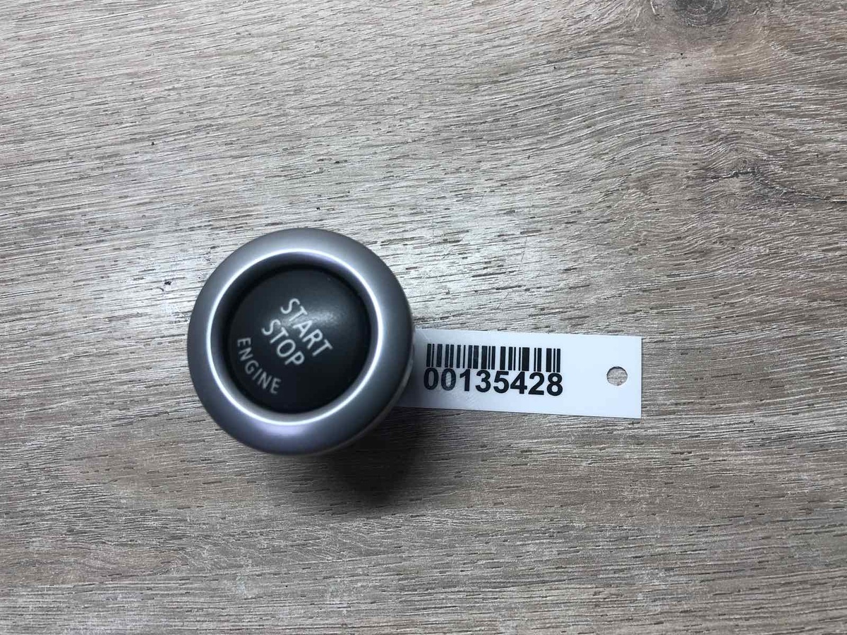 Кнопка  к BMW X1 2011