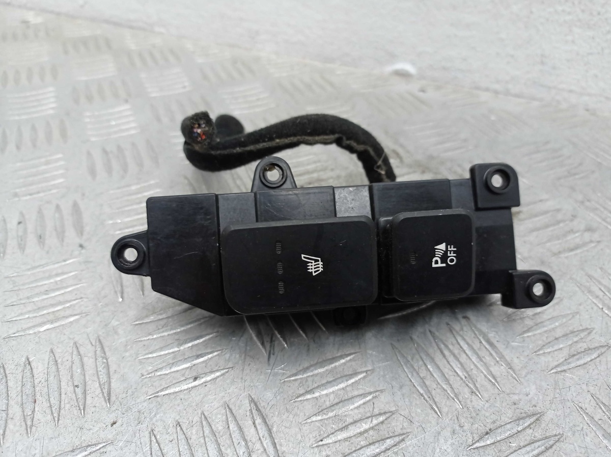 Кнопка  к Hyundai Santa Fe 2014