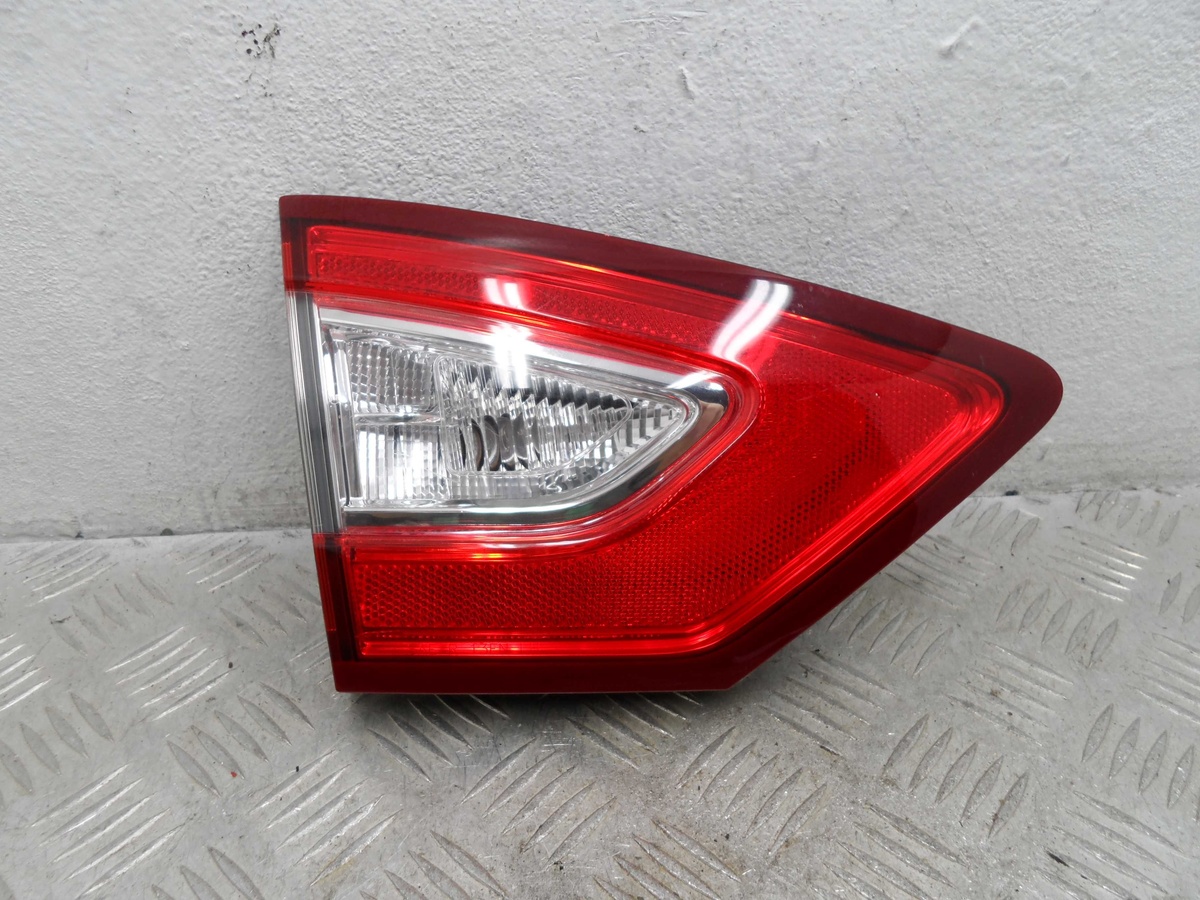 Фонарь крышки багажника левый к Ford Fusion 2013