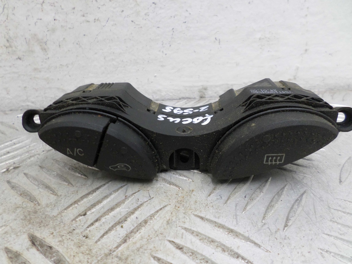 Кнопка  к Ford Focus 2007