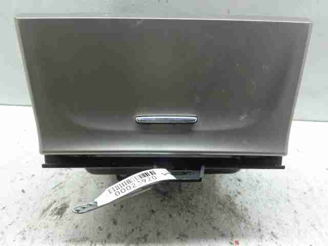 Бардачок к Jeep Grand Cherokee 2012