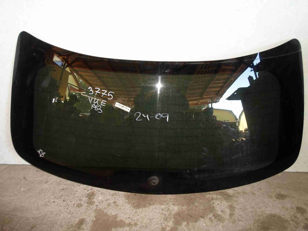 Стекло заднее к Saturn VUE 2008