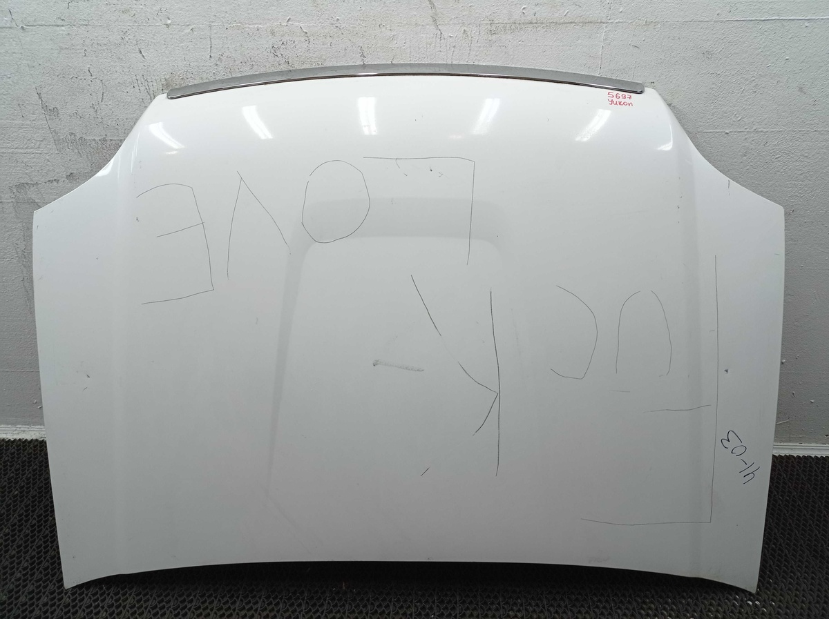 Капот к GMC Yukon 2008