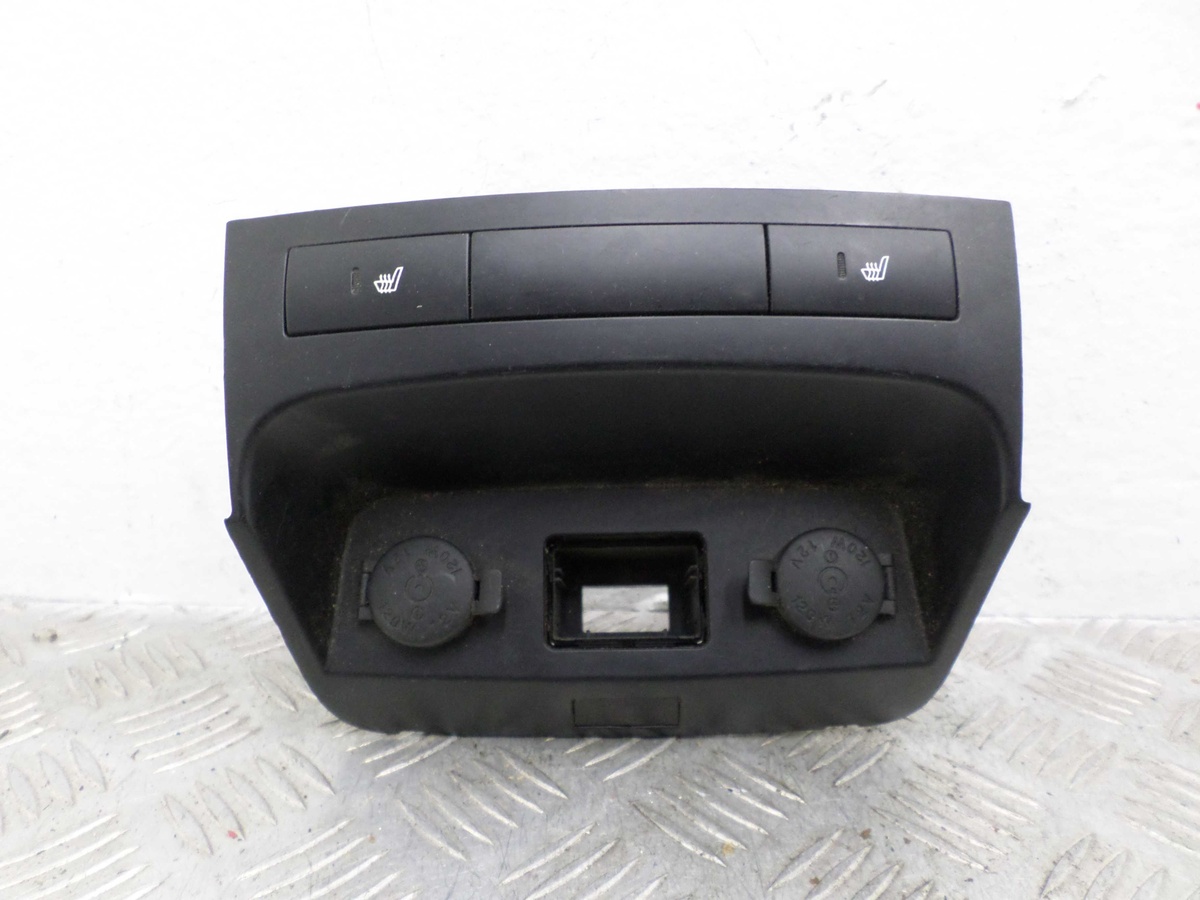 Прикуриватель к Kia Sorento 2011