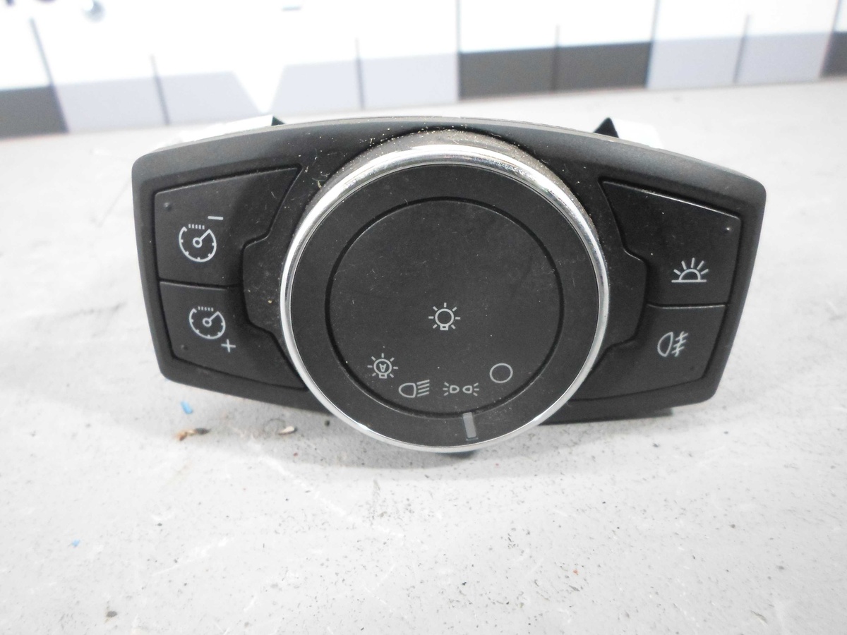 Переключатель света к Ford Explorer 2013