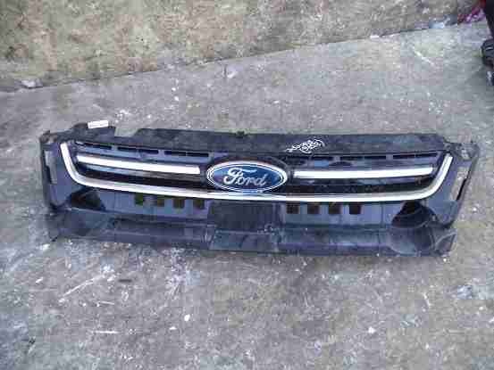 Решетка радиатора к Ford Escape 2014