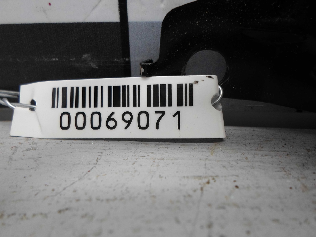 Блоки управления мультимедиа к Mazda CX-9 2008