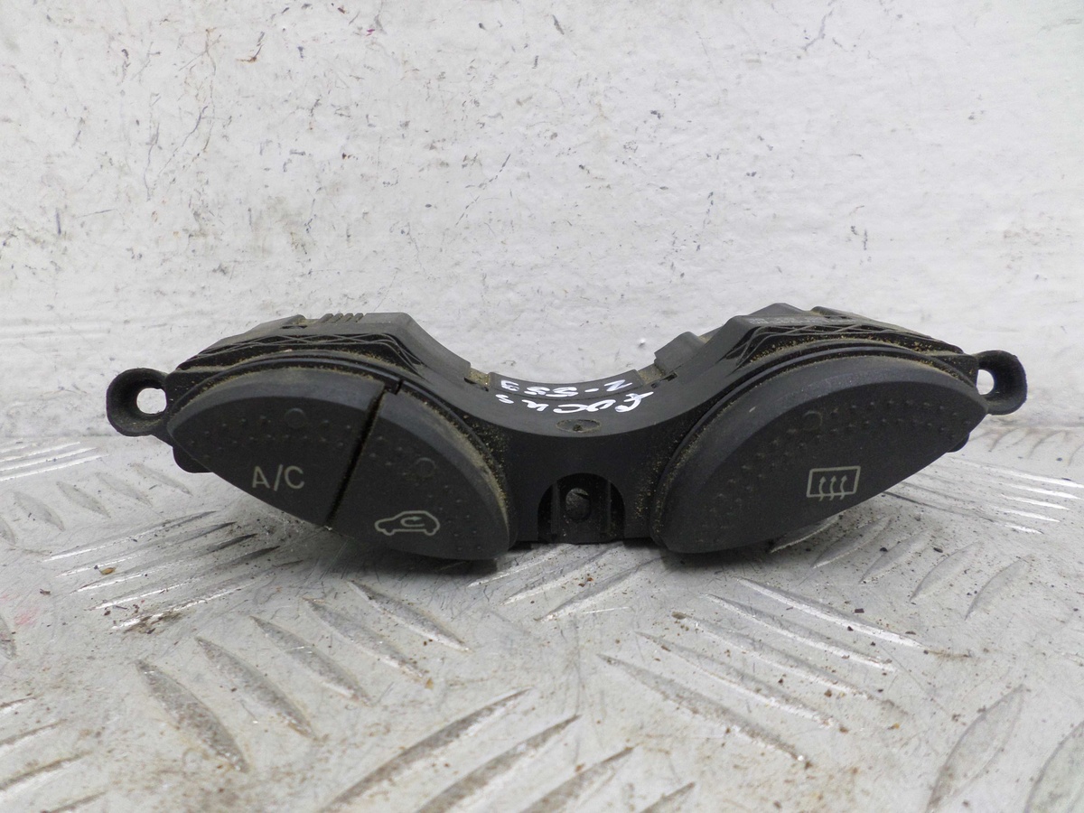 Кнопка  к Ford Focus 2007