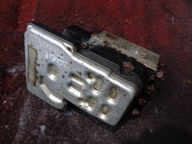 Блок ABS к Cadillac Escalade 2004