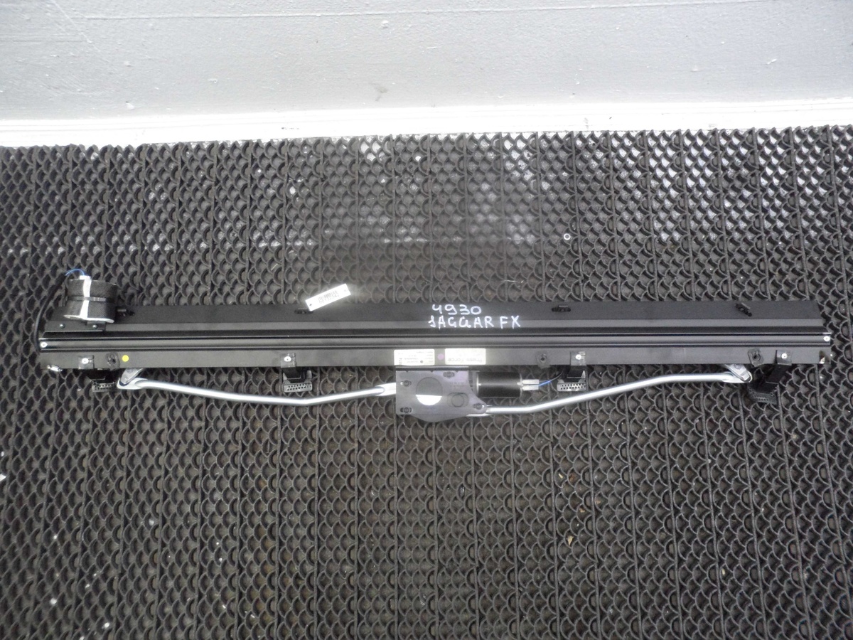 Люк к Jaguar XF 2009