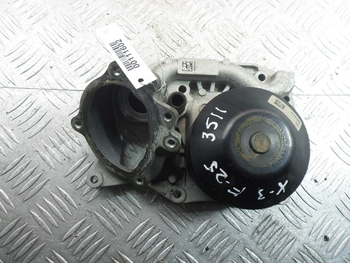 Помпа к BMW X3 2014