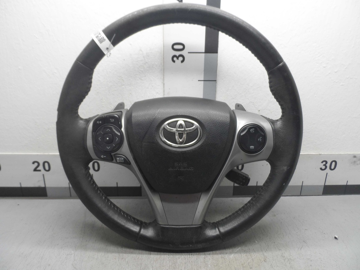 Руль к Toyota Camry 2012