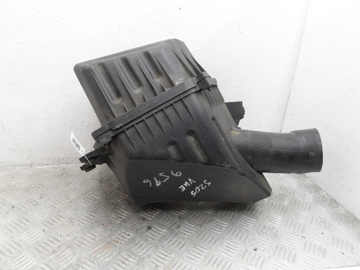 Корпус воздушного фильтра к Saturn VUE 2008
