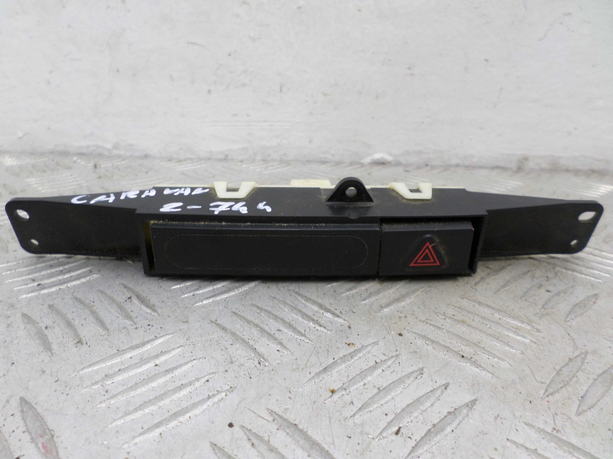 Кнопка  к Dodge Caravan 2007
