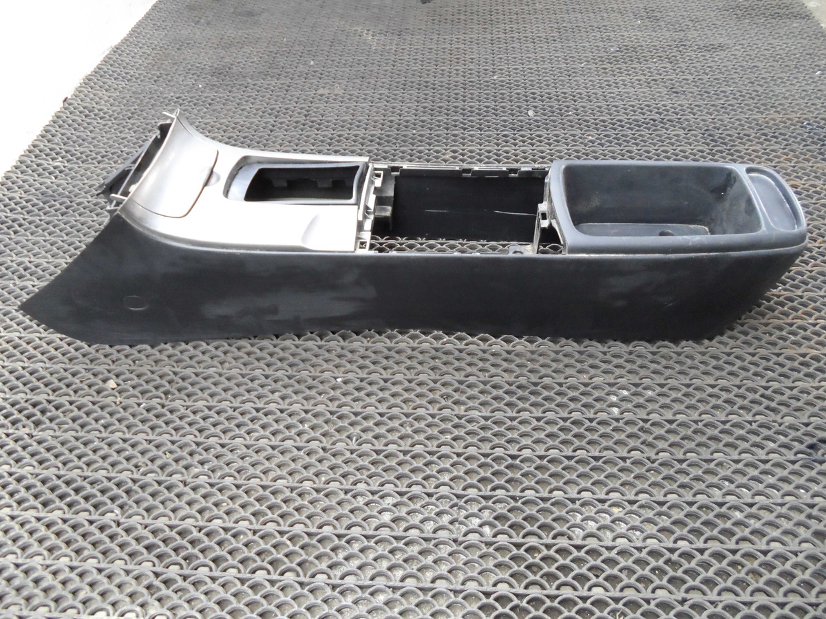Подлокотник к Mazda 6 2003