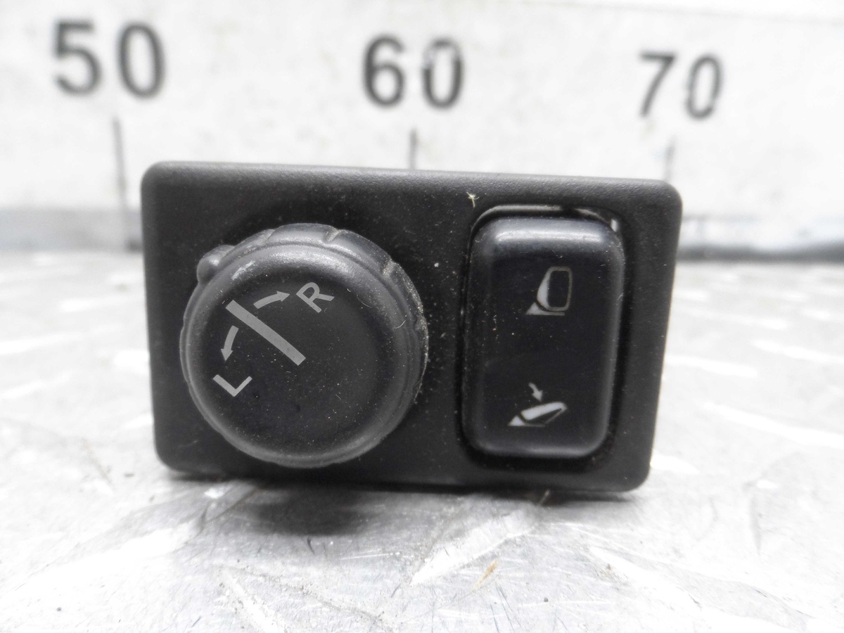 Кнопка  к Nissan X-Trail 2004