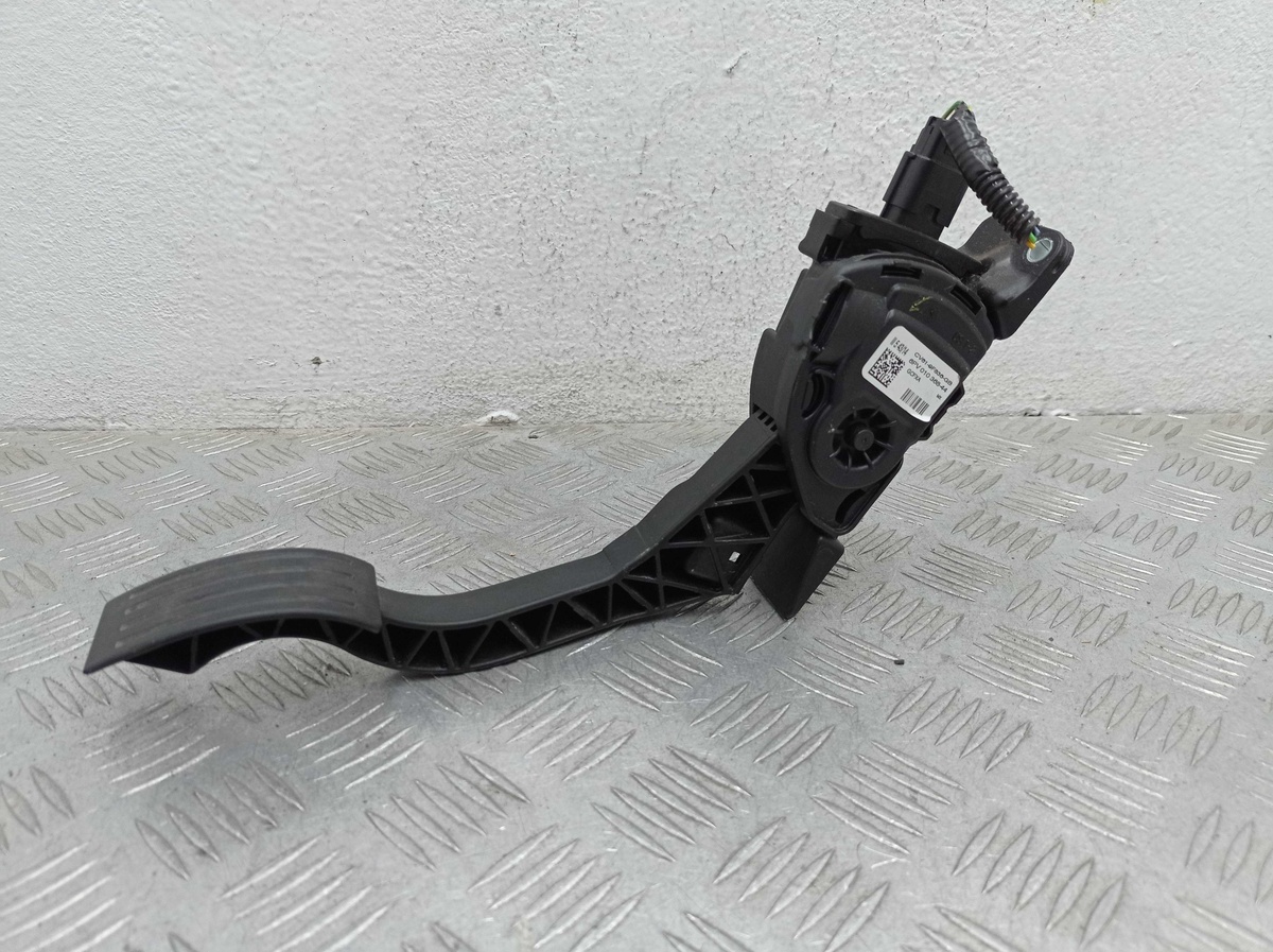 Педаль газа к Ford Escape 2015