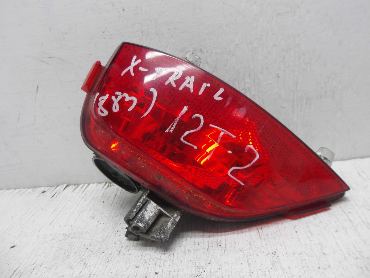 Фонарь противотуманный правый к Nissan X-Trail 2002
