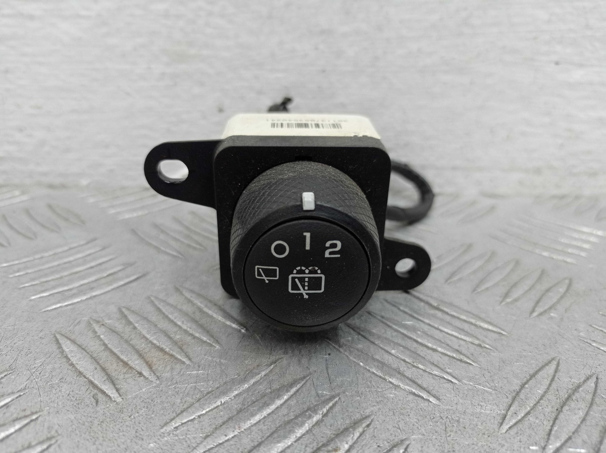 Кнопка  к Hummer H3 2006