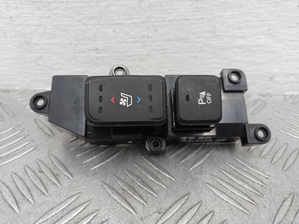 Кнопка  к Hyundai Santa Fe 2013