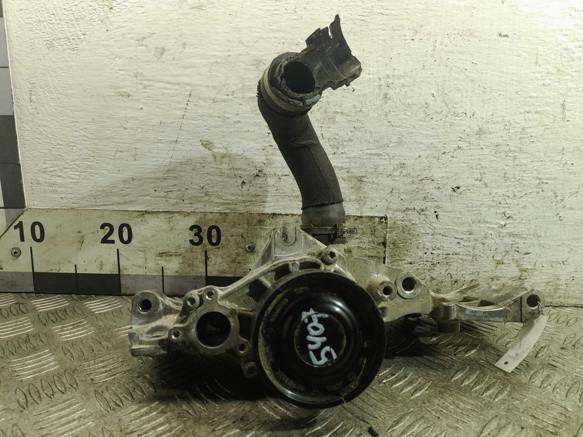 Помпа к BMW X1 2022
