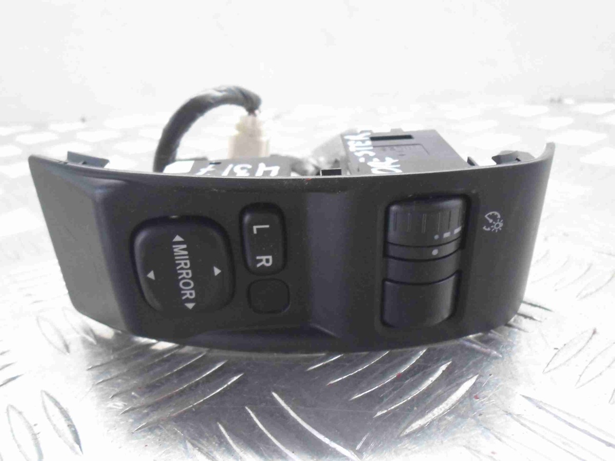 Кнопка  к Subaru Forester 2009