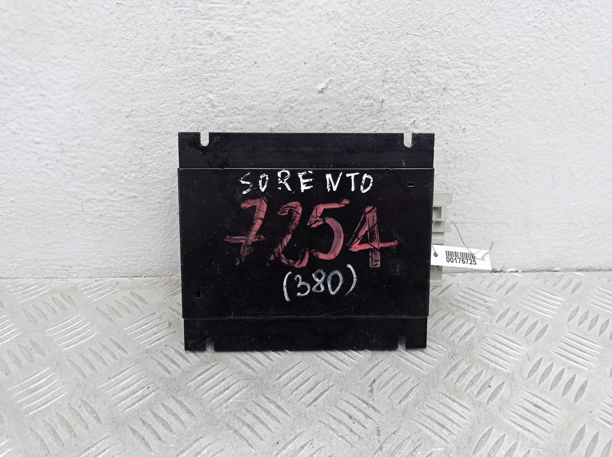 Блоки управления мультимедиа к Kia Sorento 2003