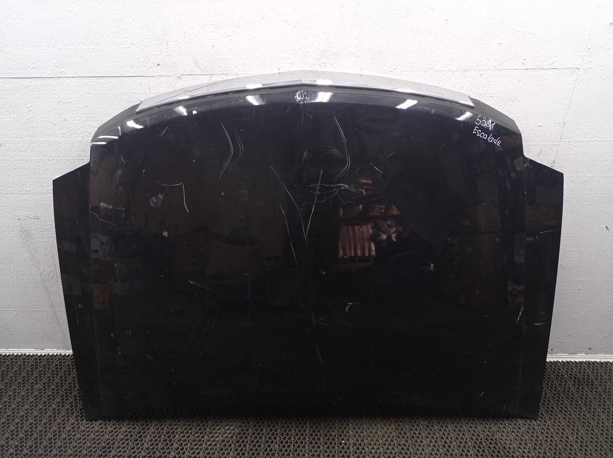 Капот к Cadillac Escalade 2007