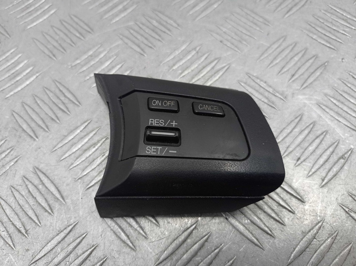 Кнопки руля к Mazda CX-7 2007