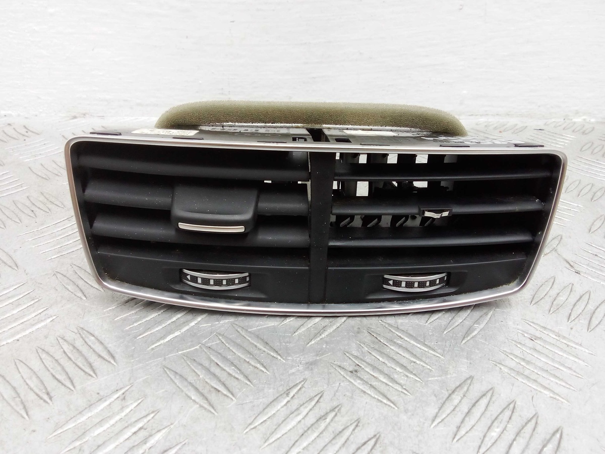 Дефлектор обдува салона к Audi A8 2013