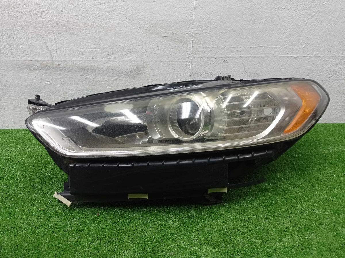 Фара левая к Ford Fusion 2013
