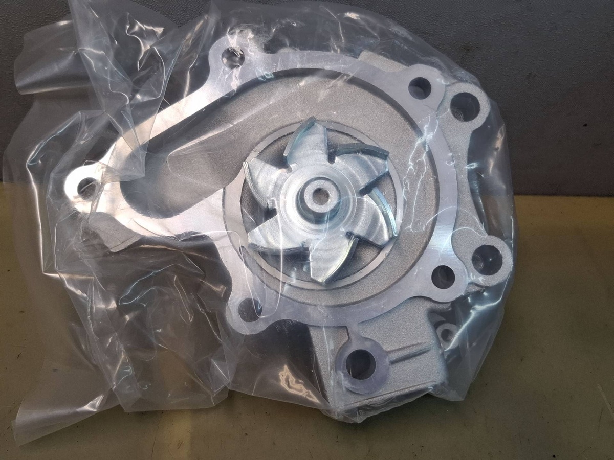 Помпа к Mazda 626 1995