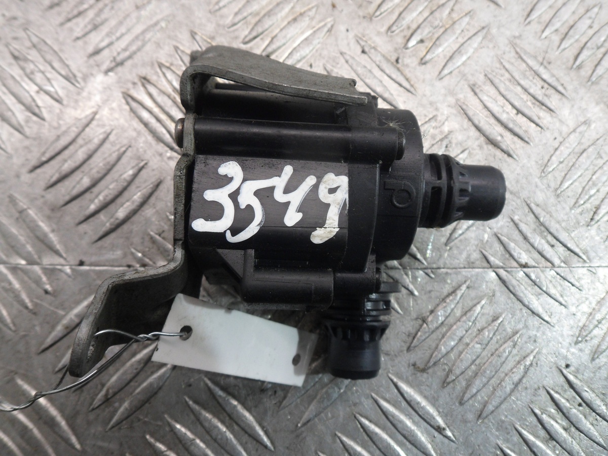 Помпа к BMW X5 2015