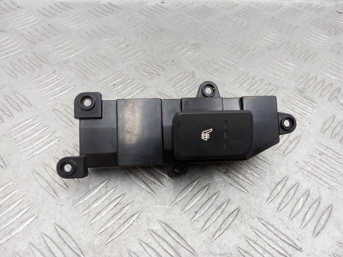 Кнопка  к Hyundai Santa Fe 2013