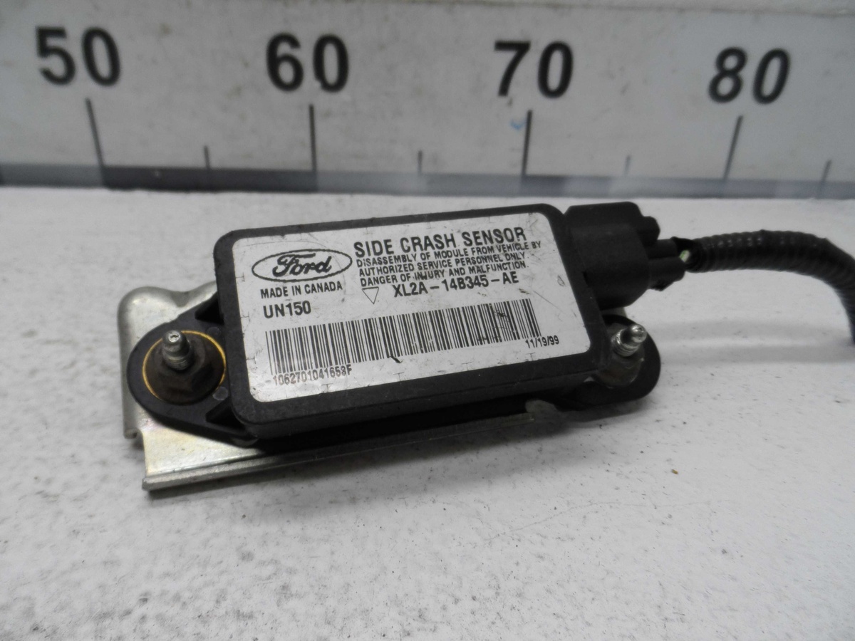 Датчик удара к Ford Explorer 1998